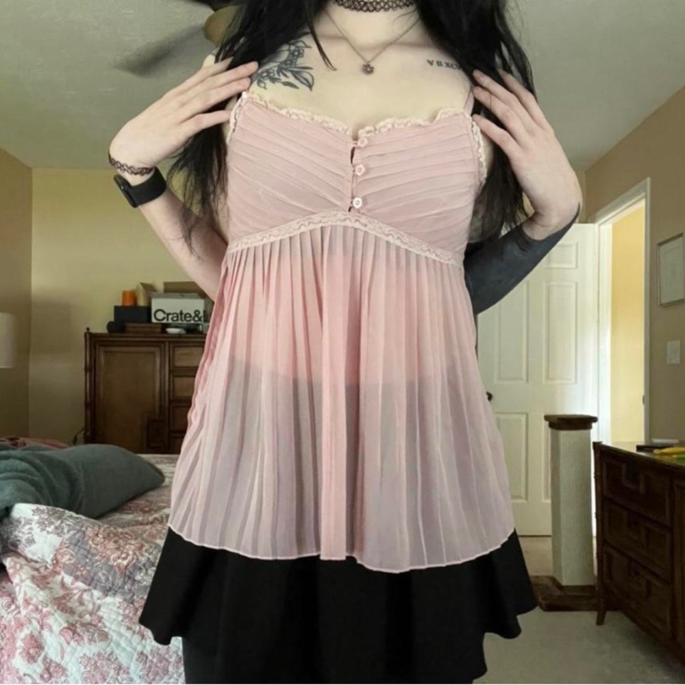 Adorable Pink Ruffle Cami 🎀